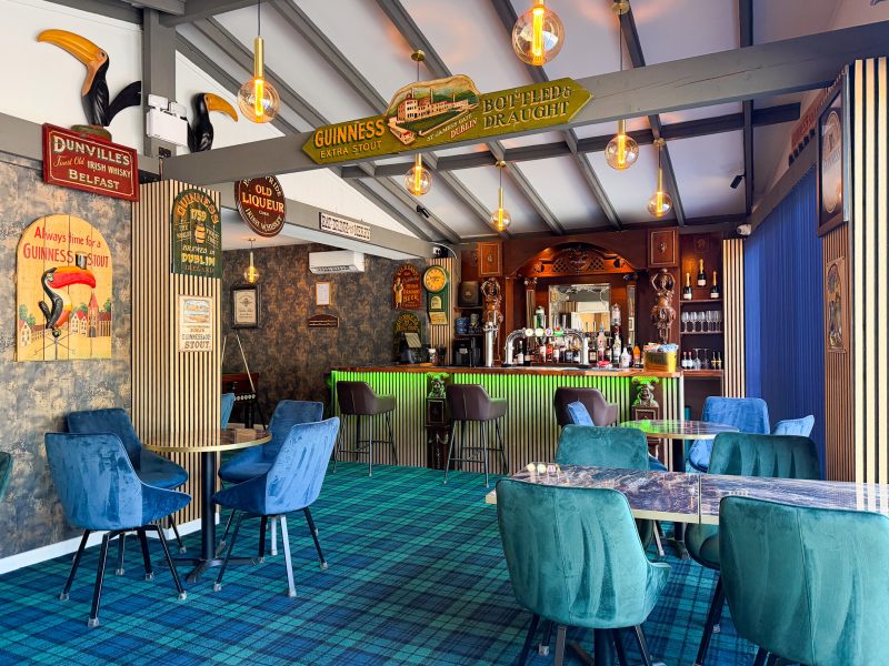Kloofs_Licenced_bar1